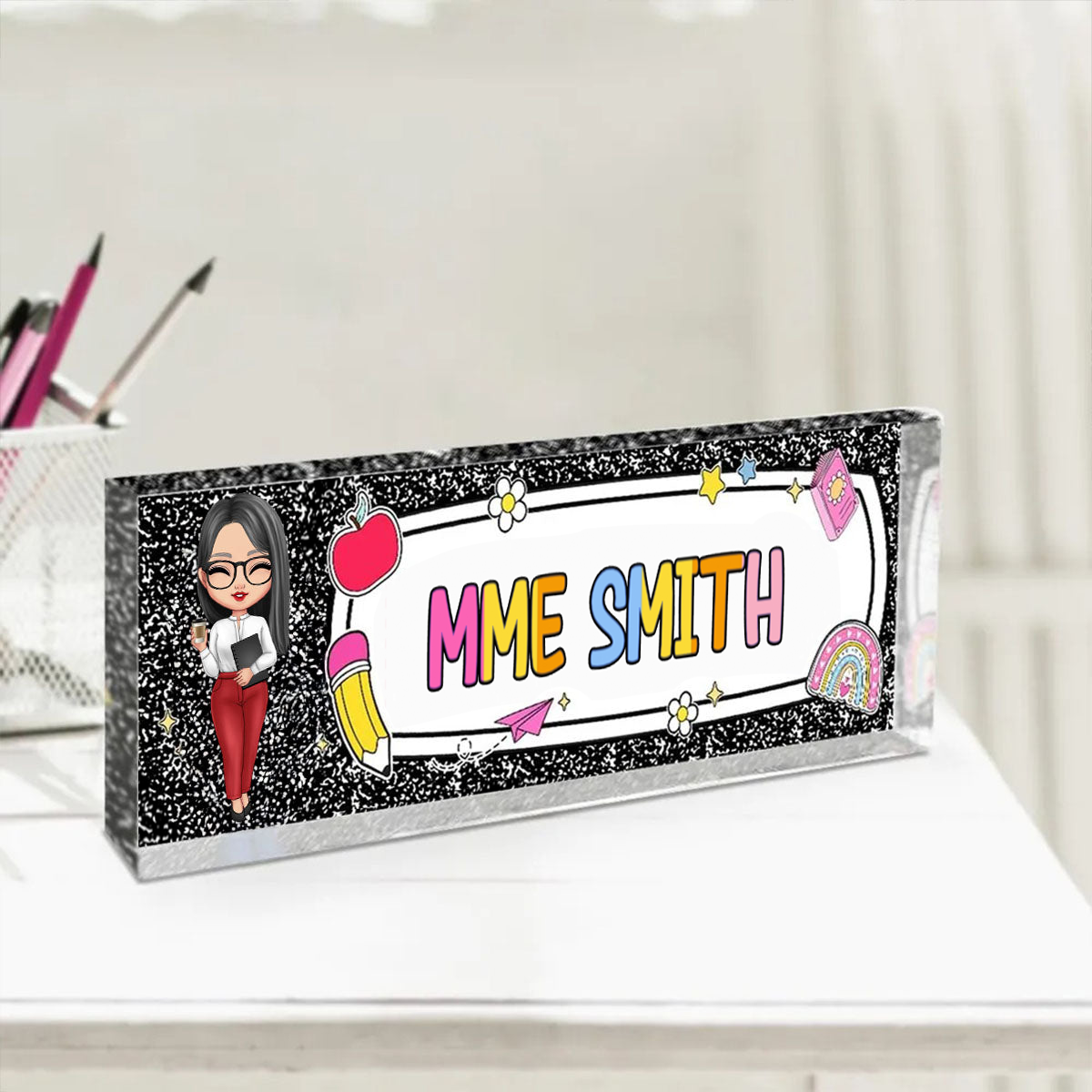 Plaque en acrylique personnalisée avec personnage et prénom – Cadeau pour enseignante et collaboratrice