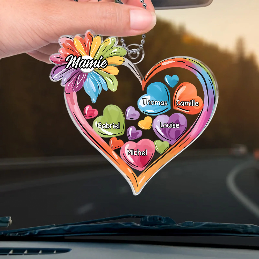 Porte-clés voiture personnalisé en acrylique avec cœurs colorés – Pour mamie et maman