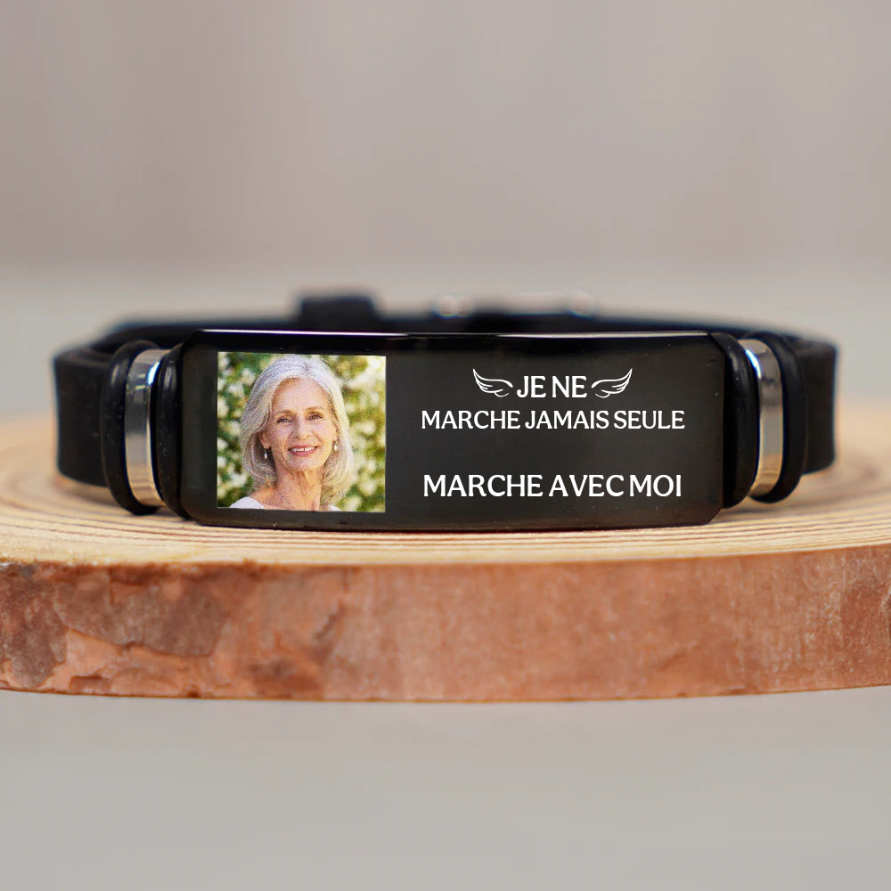 Je ne marche pas seul(e) – Bracelet personnalisé avec photo