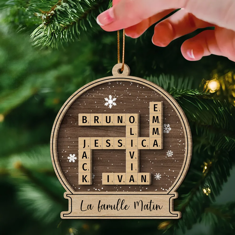 Décoration de Noël en forme de mots croisés personnalisée avec noms