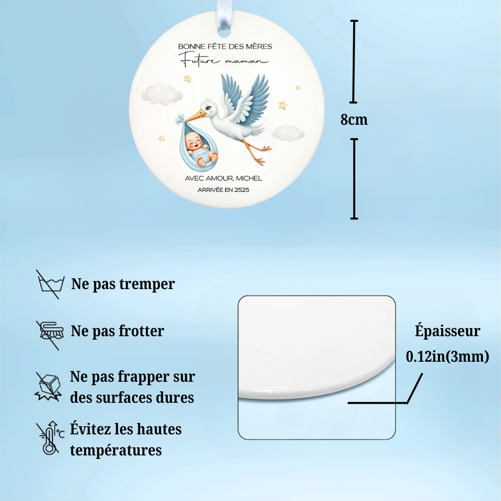 Cigogne et bébé adorables – Cadeau personnalisé pour future maman, pendentif en céramique