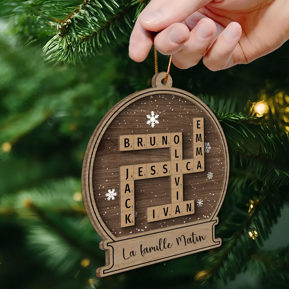 Décoration de Noël en forme de mots croisés personnalisée avec noms