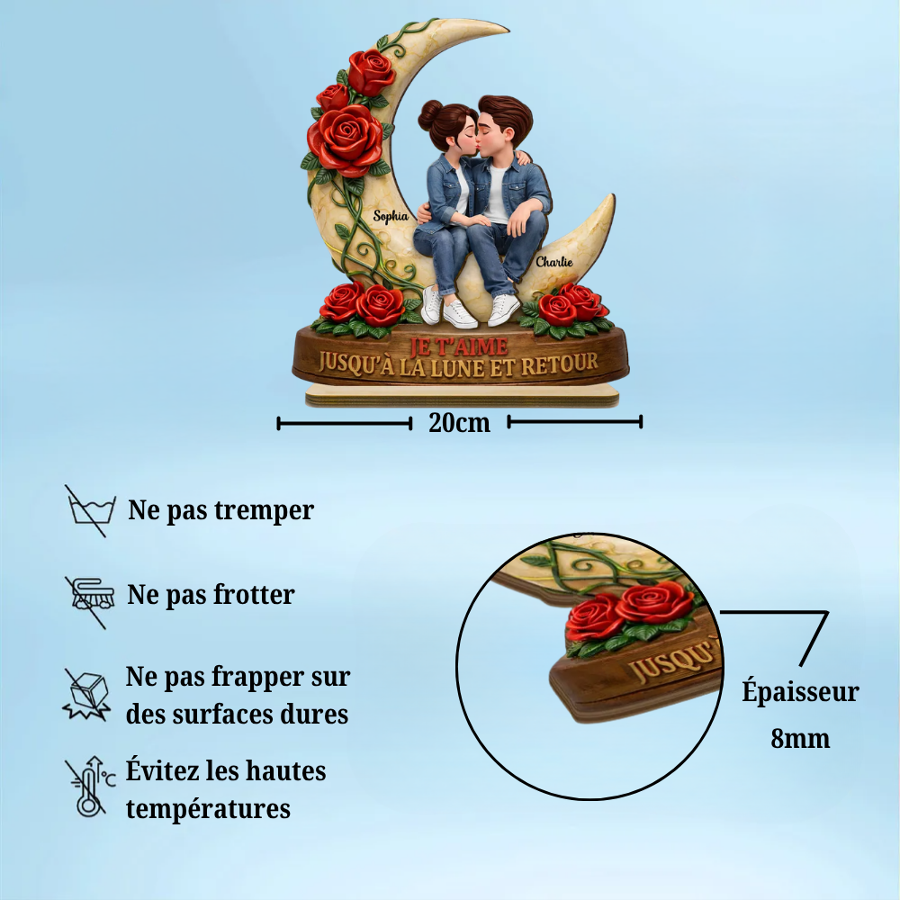 Couple sur la lune – Présentoir en bois personnalisé avec prénoms