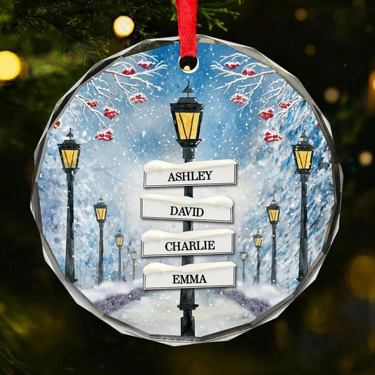 Ornement de Noël personnalisé "Chemin familial des lanternes de neige"