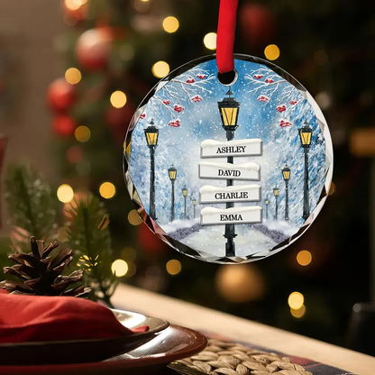 Ornement de Noël personnalisé "Chemin familial des lanternes de neige"