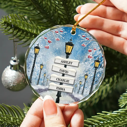 Ornement de Noël personnalisé "Chemin familial des lanternes de neige"