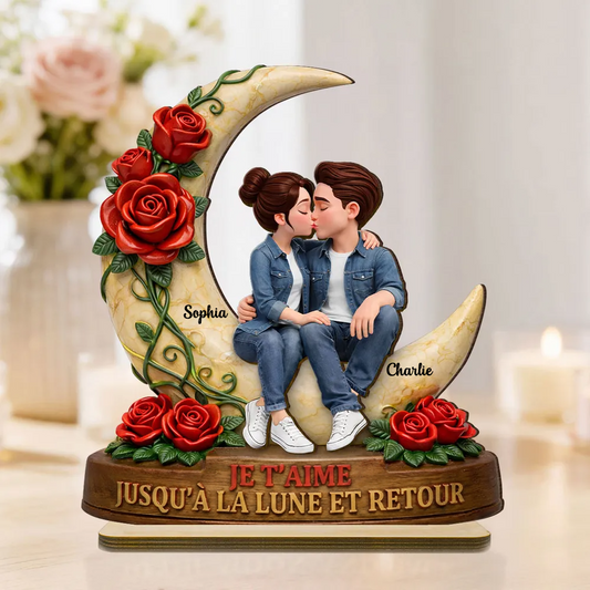 Couple sur la lune – Présentoir en bois personnalisé avec prénoms