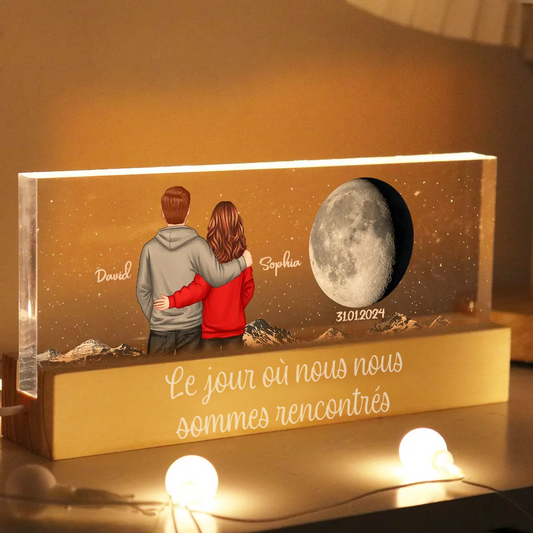 Couple sous la lune - Veilleuse LED personnalisée avec phase lunaire, couple et texte