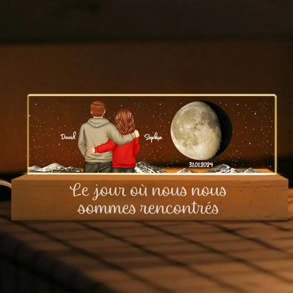 Couple sous la lune - Veilleuse LED personnalisée avec phase lunaire, couple et texte