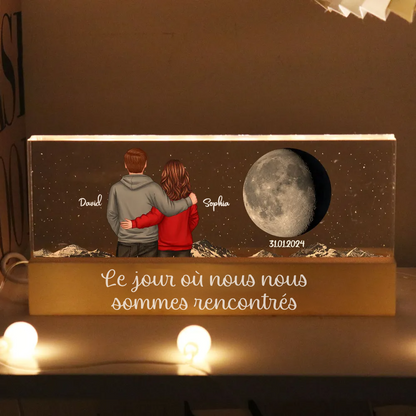 Couple sous la lune - Veilleuse LED personnalisée avec phase lunaire, couple et texte