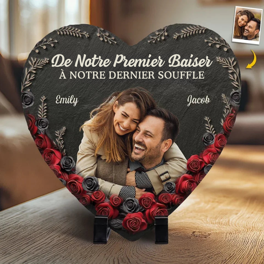 Photo et roses – Plaque en ardoise personnalisée pour couple – Forme cœur avec support