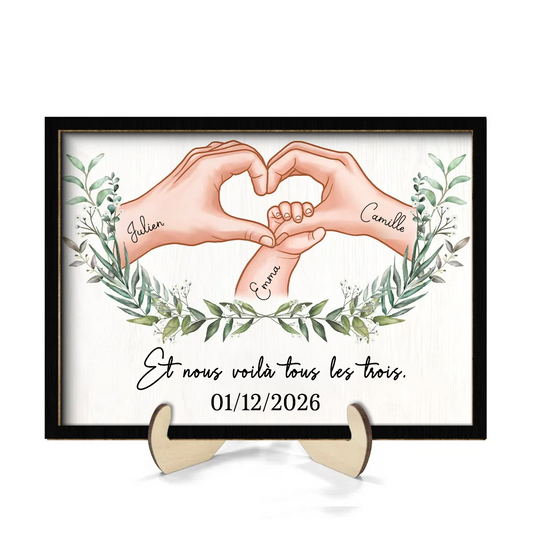 Plaque en bois personnalisée avec motif main dans la main – Cadeau pour jeune maman et jeune papa