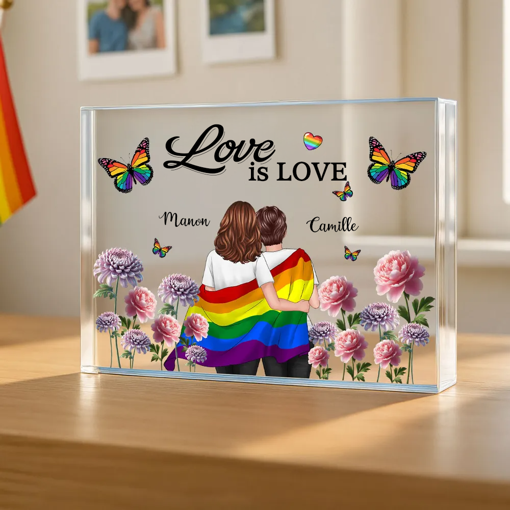 Plaque en acrylique personnalisée avec motif arc-en-ciel et 2 personnages – Cadeau pour couples LGBT