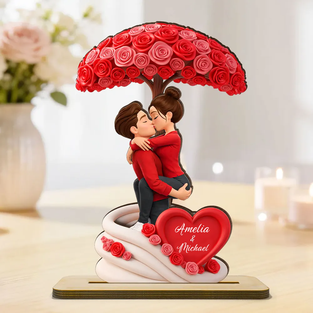 Couple et parapluie de roses – Présentoir en bois personnalisé avec figurines et prénoms