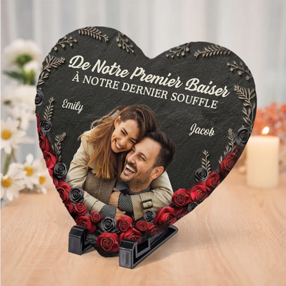 Photo et roses – Plaque en ardoise personnalisée pour couple – Forme cœur avec support