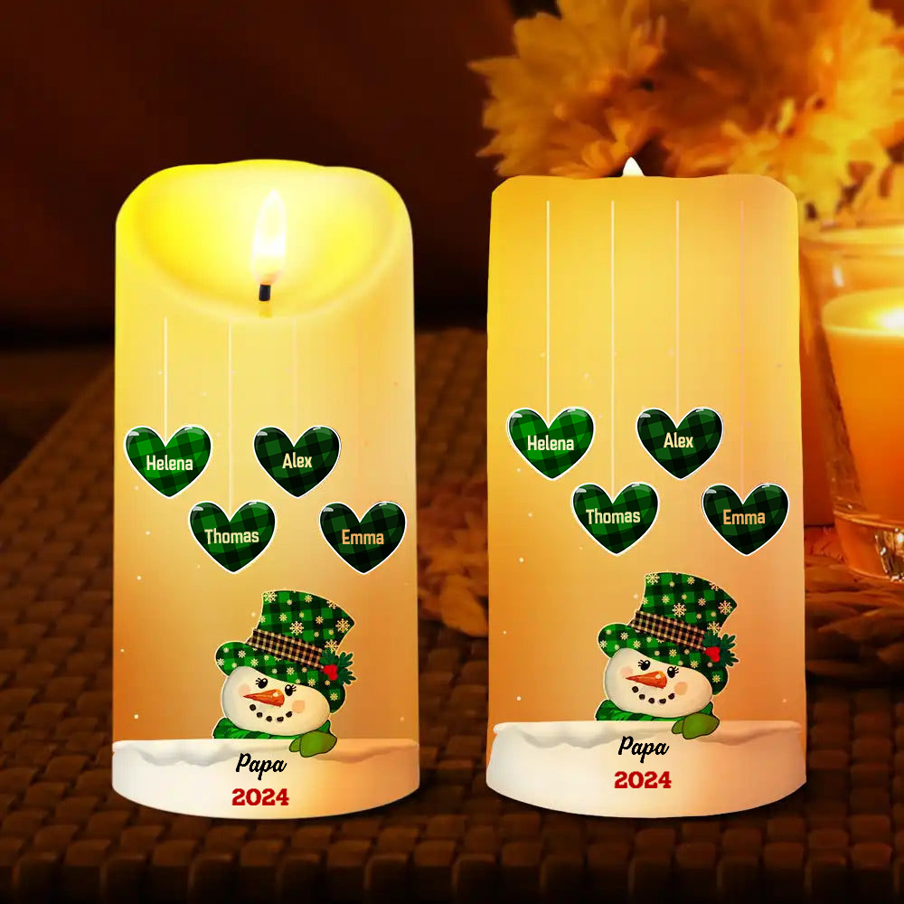 Bougie LED personnalisée avec noms – Couple de bonshommes de neige et cœurs