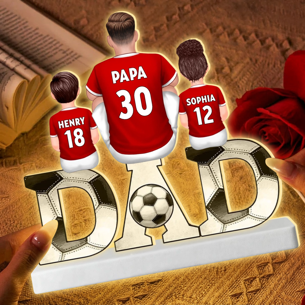 Papa et sa Dream Team – Lampe LED personnalisée football avec prénoms