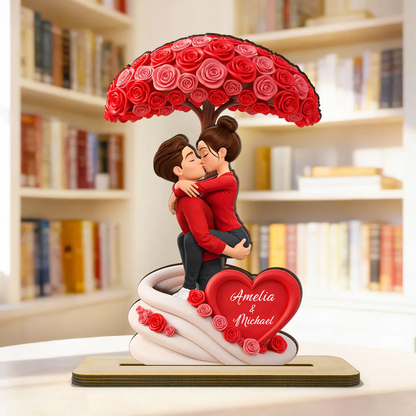 Couple et parapluie de roses – Présentoir en bois personnalisé avec figurines et prénoms