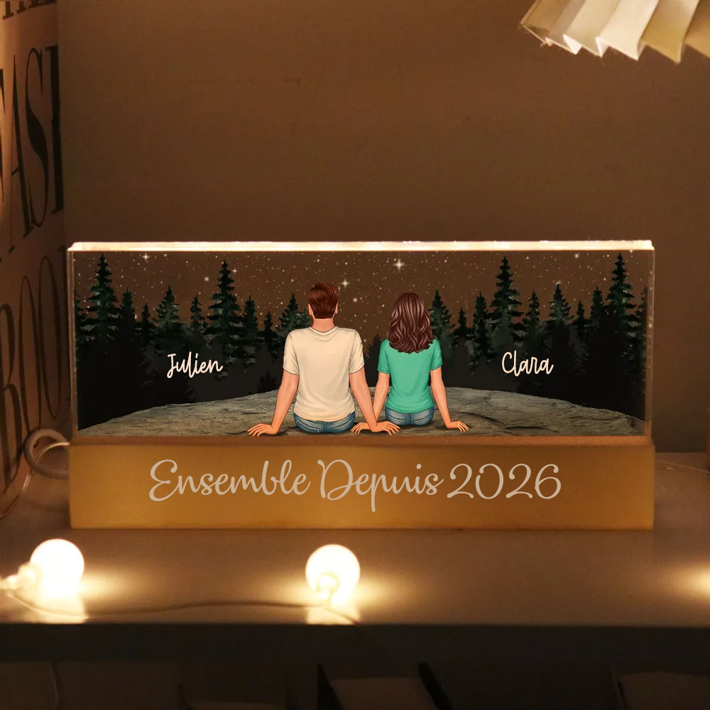Veilleuse LED personnalisée avec un couple au sommet d'une montagne