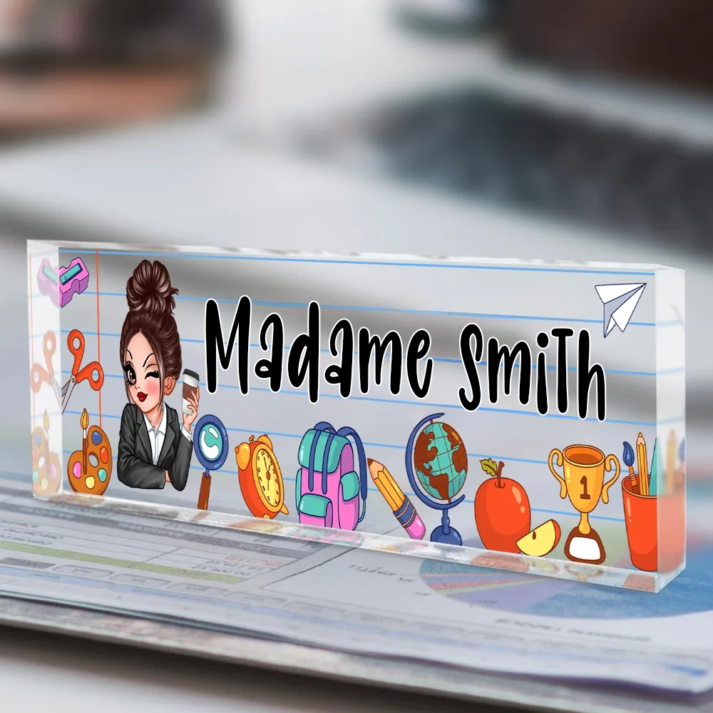 Plaque nominative en acrylique personnalisée – Pour enseignantes avec motif scolaire