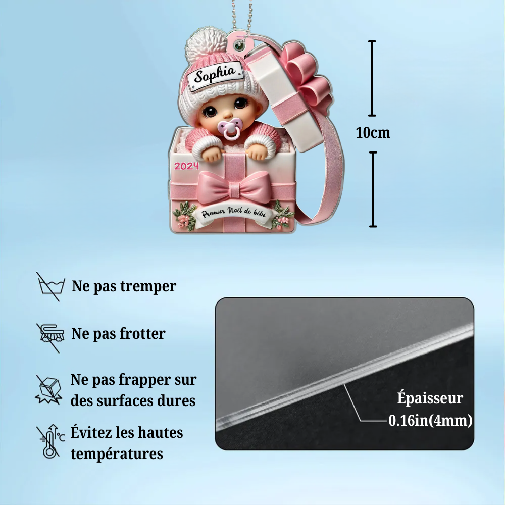 Ornement Plat Personnalisé en Acrylique 2D – Bébé Tenant une Boule pour Premier Noël