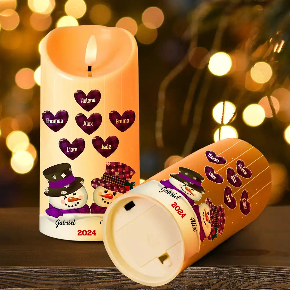 Bougie LED personnalisée avec noms – Couple de bonshommes de neige et cœurs