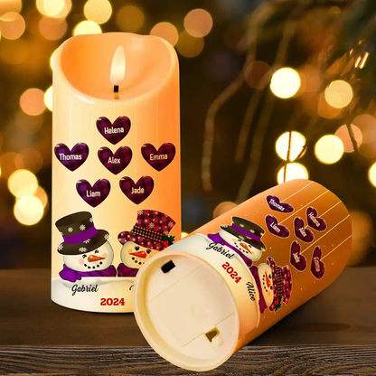 Bougie LED personnalisée avec noms – Couple de bonshommes de neige et cœurs