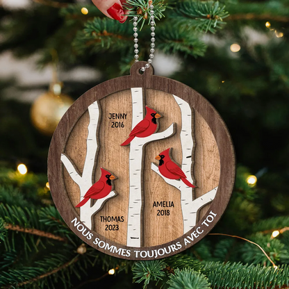 Cardinaux dans l'arbre - Ornement de Noël personnalisé en hommage