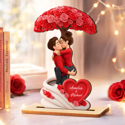 Couple et parapluie de roses – Présentoir en bois personnalisé avec figurines et prénoms