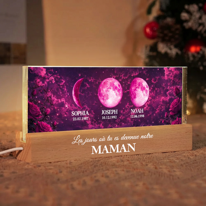 « Ces jours-là, tu es devenue notre maman » – Veilleuse LED personnalisée avec phases de lune et texte