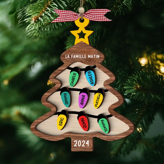 Guirlande lumineuse & Sapin de Noël - Ornement en bois personnalisé avec nom