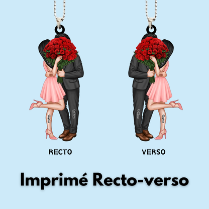 Couple avec bouquet de roses – Pendentif en acrylique personnalisé